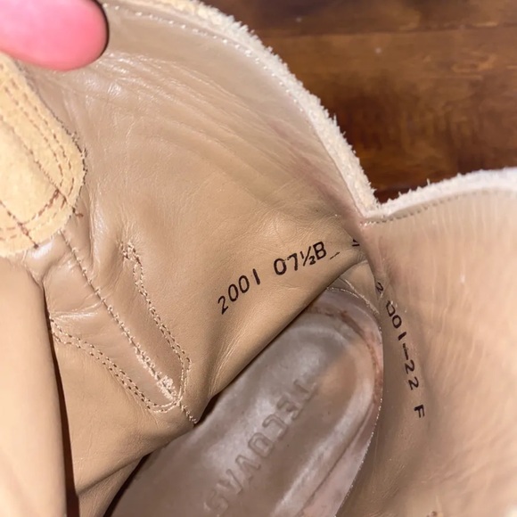 Tecova women’s suede boots - Picture 3 of 3